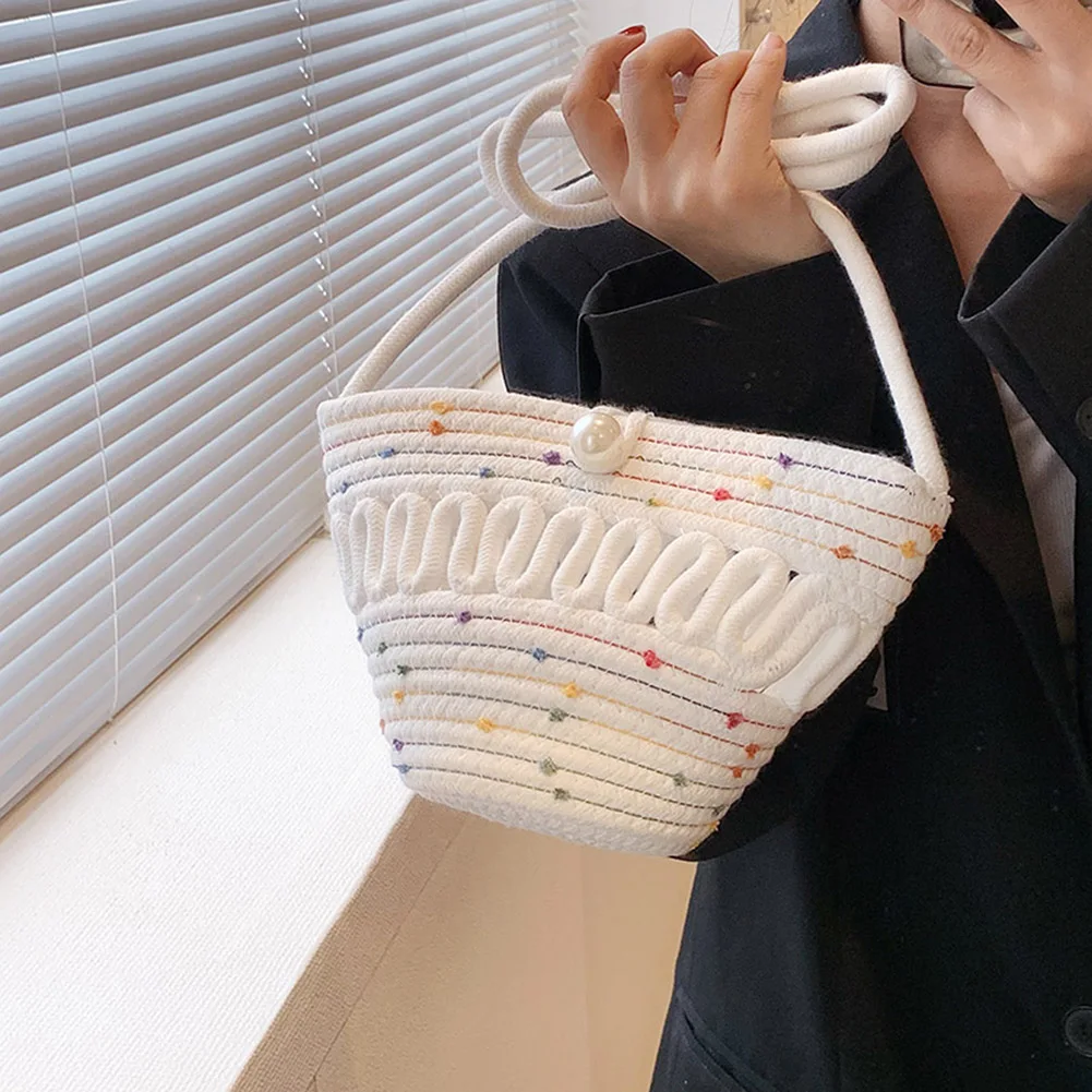 Дамска чанта Мека слама плажен клатч Проста тканая чанта-месинджър с перлената памучна нишка Портфейли през рамо Ежедневна чанта-скитник