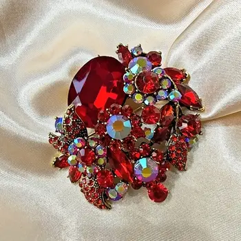 Реколта дамски брошка-окачване с цветя модел във формата на листа, на жени с червен кристал от планински кристал