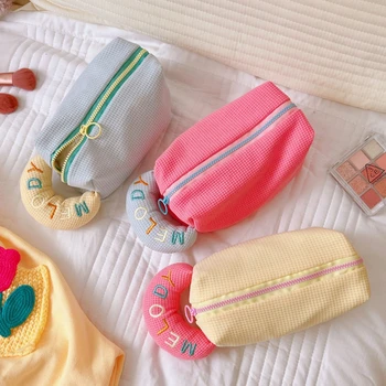 Сладки козметични чанти в ярки цветове, клетчатая косметичка на китката, студентски мода, преносима козметика, четки за грим, чанта-органайзер в корейски стил